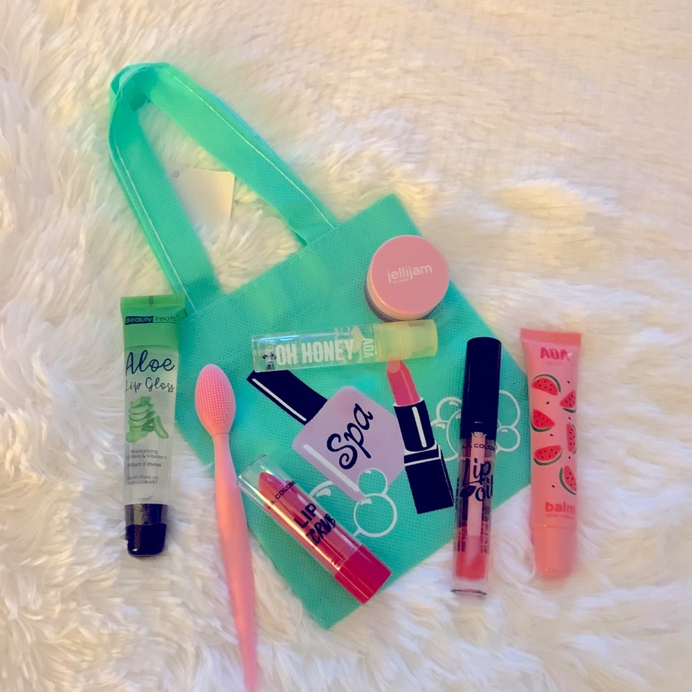 Lip care kit